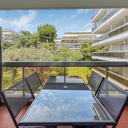 Holiday home 4 Pers Piscine A Pied Juan-les-Pins