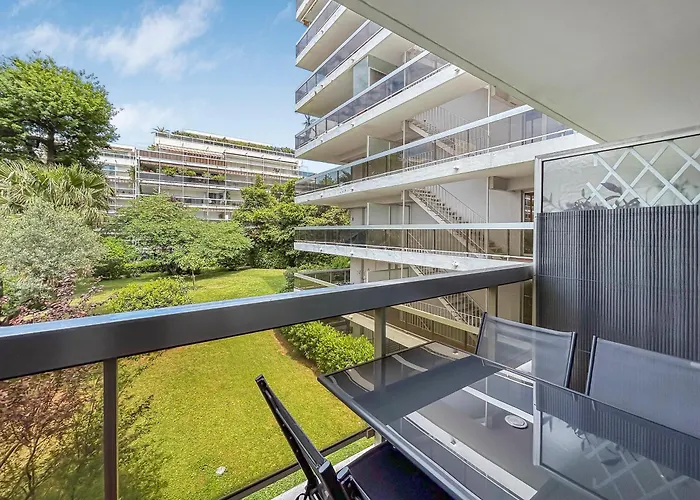 4 Pers Piscine A Pied 度假居 *